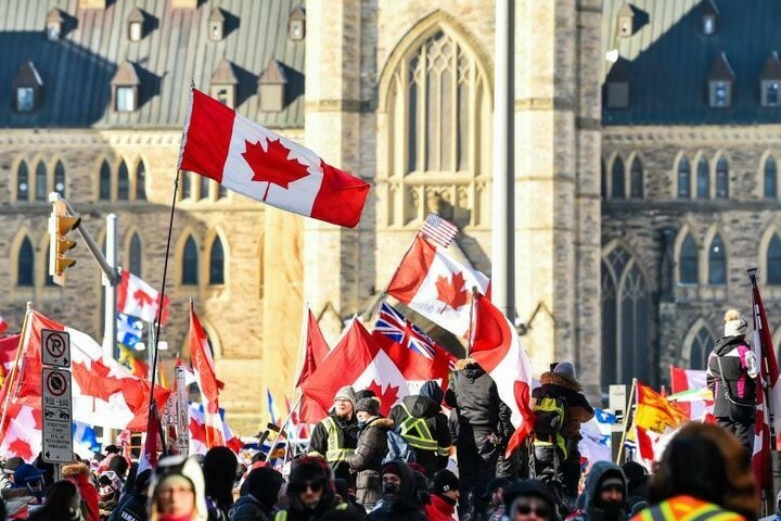 Thousands protest vaccine mandates in Canada, further fraying nerves