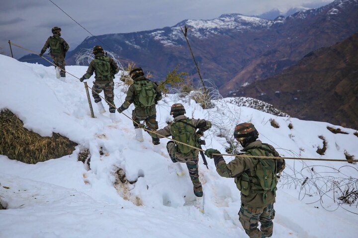 Himalayan avalanche traps Indian Army patrol team near China border