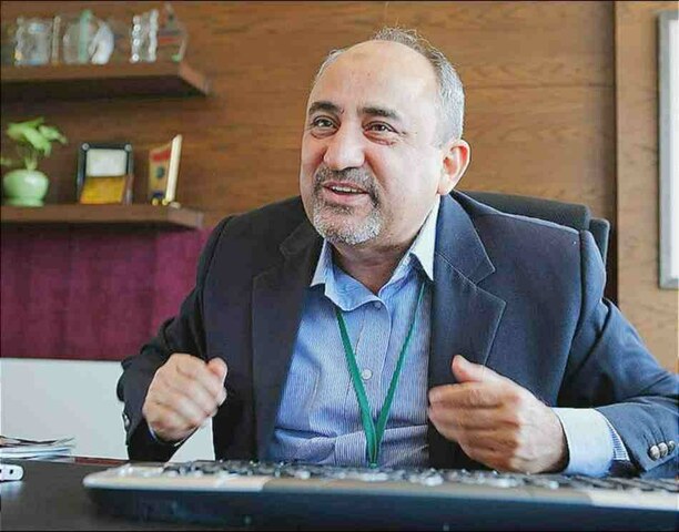 Chinese companies want to undertake several projects in Pakistan: Khalid Mansoor