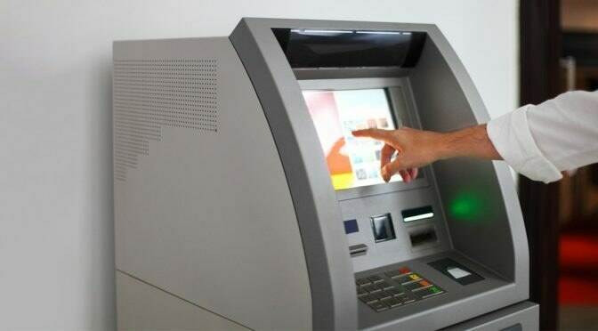 Robbers successfully uproot ATM in Karachi's Gulshan e Iqbal area