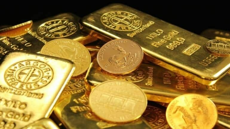 Gold hits 8-month high as Ukraine-Russia conflict escalates
