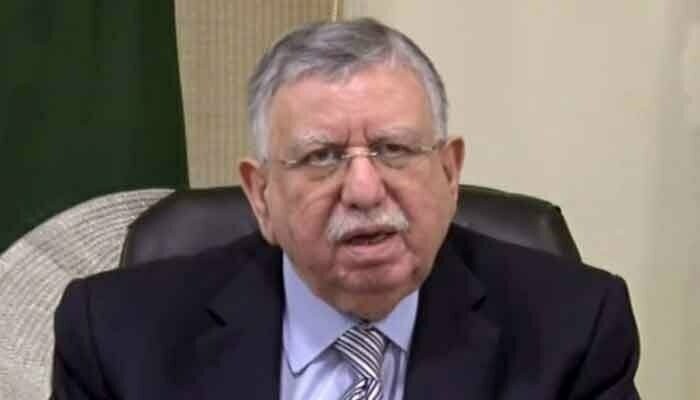 Govt losing out on revenue to the tune of Rs70 bln a month: Shaukat Tarin