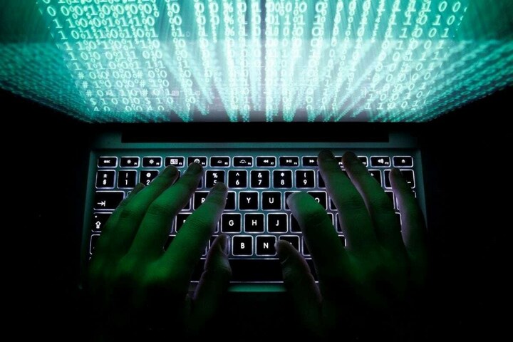 Ukraine warns of cyberattacks on banks and state agencies