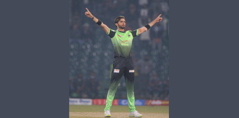 Shaheen Shah Afridi sets Twitter ablaze with stellar batting performance