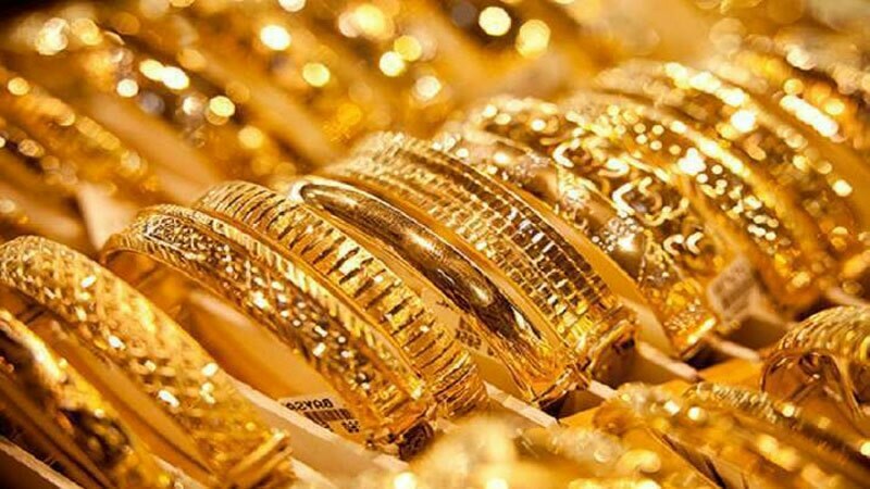 Gold prices drop by Rs200 per tola in Pakistan