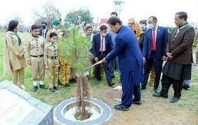 Pakistan&rsquo;s climatic zones provide a favourable ground for tree plantation: PM Imran