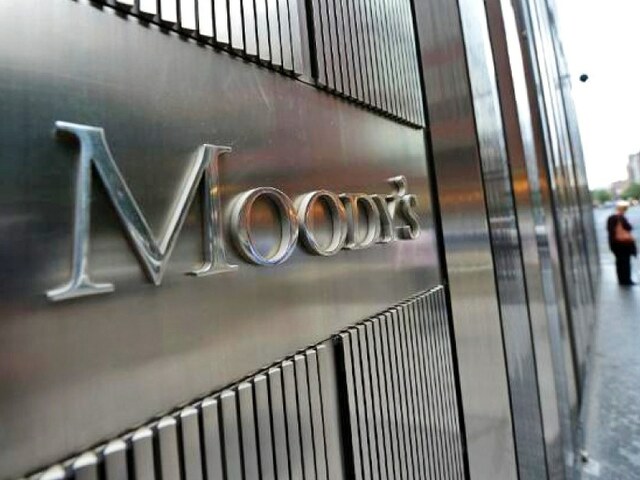Sukuk, IMF package to help shore up Pakistan's economy: Moody&rsquo;s