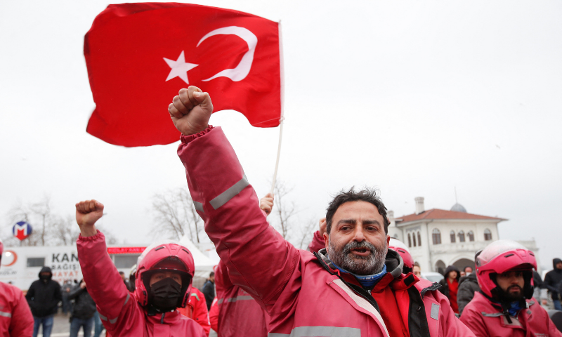 Turkish workers resort to strikes as inflation bites