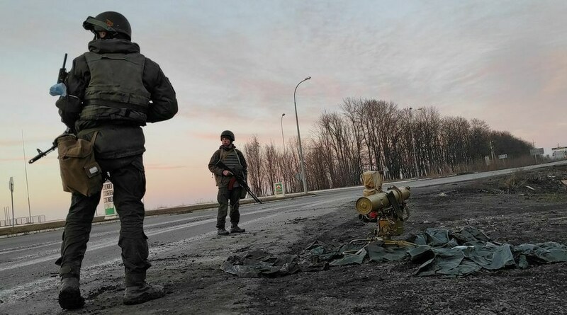 Russian troops advance on Kyiv as Ukrainian leader pleads for help