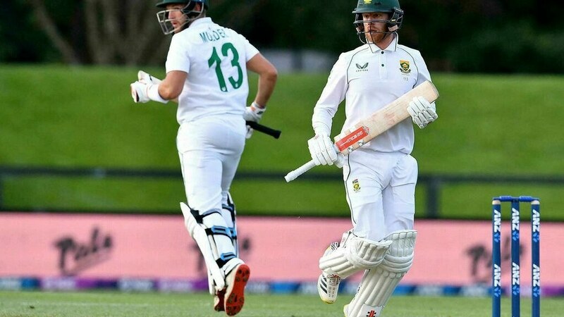 Verreynne extends South Africa lead past 300 against New Zealand