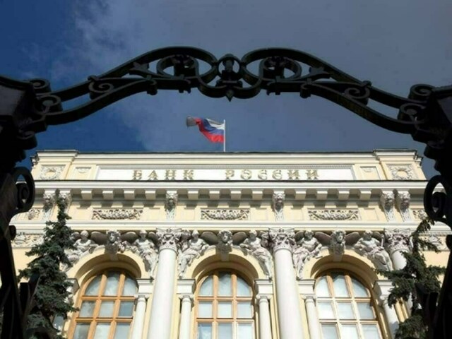 Russia hikes key rate to 20% in emergency move, tells companies to sell FX