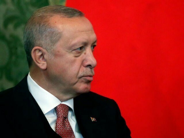 Erdogan says Turkey cannot abandon ties with Russia or Ukraine