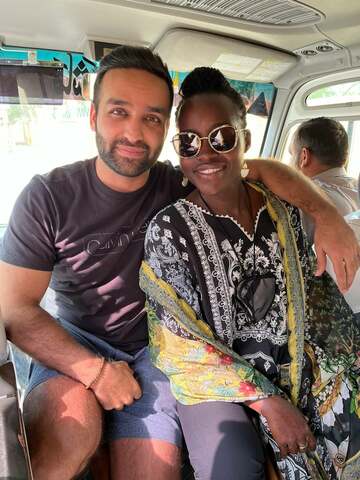 Karachi State of Mind: Lupita Nyong'o takes special bus tour