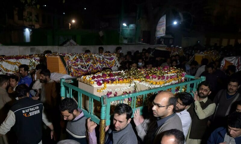 Peshawar suicide blast death toll rises to 62