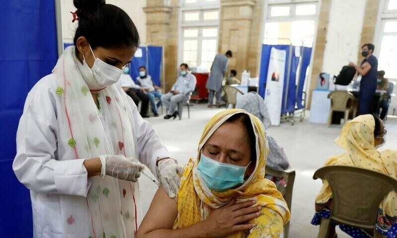 Pakistan achieves milestone with 100m people fully vaccinated against Covid