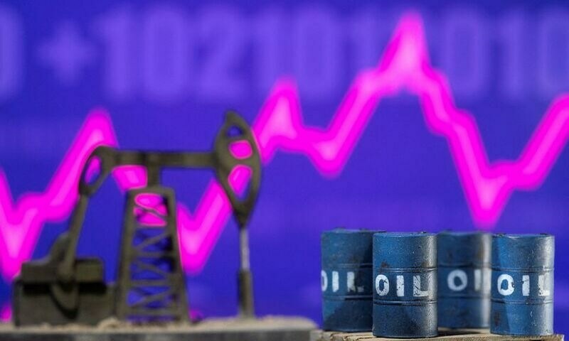 Oil falls on Ukraine talks, fears of slower demand in China