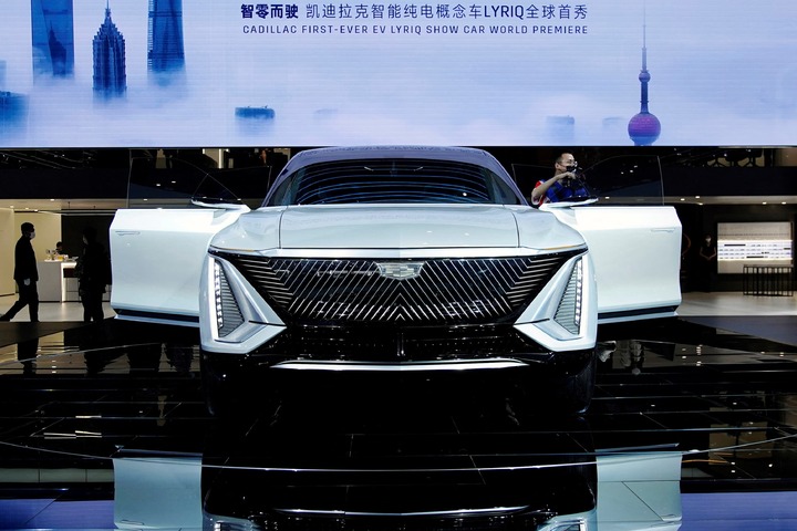 Cadillac Lyriq EV draws robust response ahead of spring launch