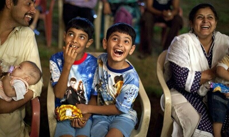 Pakistan&rsquo;s happiness at the aim of poverty, social injustice