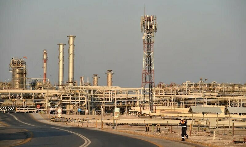 Houthis launch attacks on Saudi energy, desalination facilities: coalition