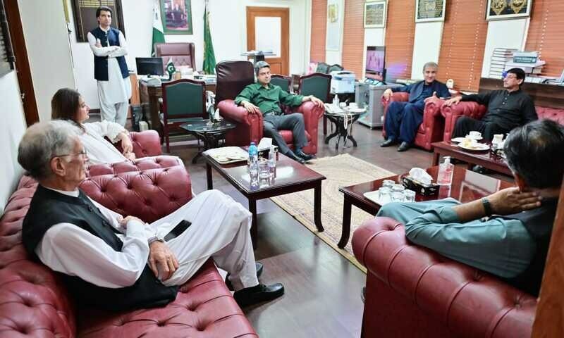 FM Qureshi terms PPP&rsquo;s claim of agreement with MQM-P as &lsquo;misleading&rsquo;