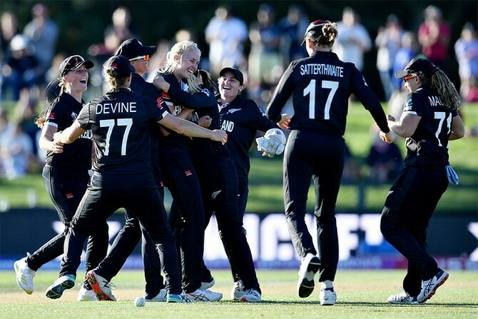 'Bittersweet' as New Zealand beat Pakistan but exit World Cup