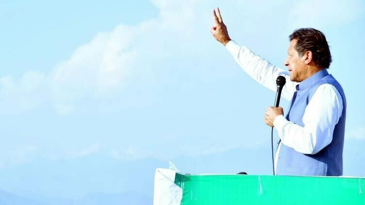 Nawaz will target judiciary, army upon return from London says PM Imran