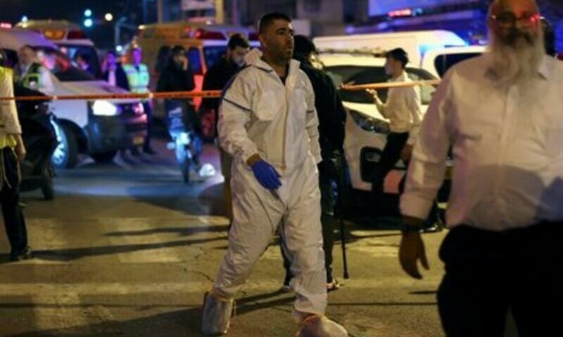 Gunman kills 5 in Tel Aviv suburb in third deadly attack in Israel