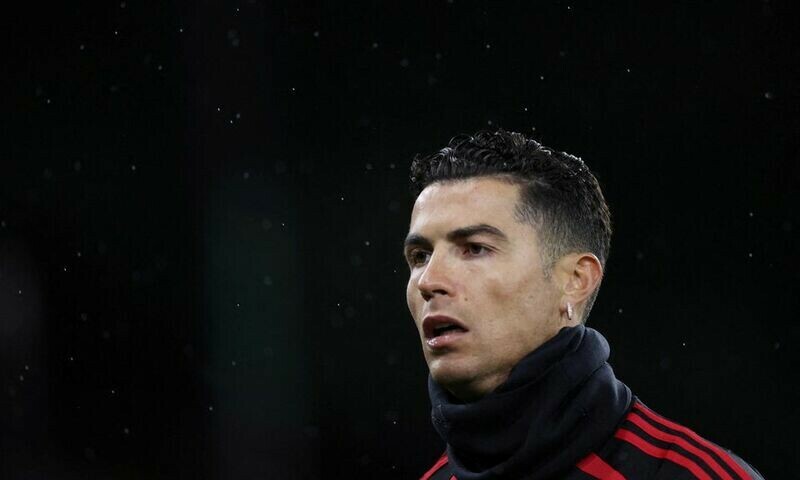 Ronaldo&rsquo;s newborn twin boy dies