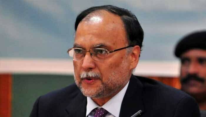 Govt&rsquo;s top priority is to strengthen country&rsquo;s economy, says Ahsan Iqbal
