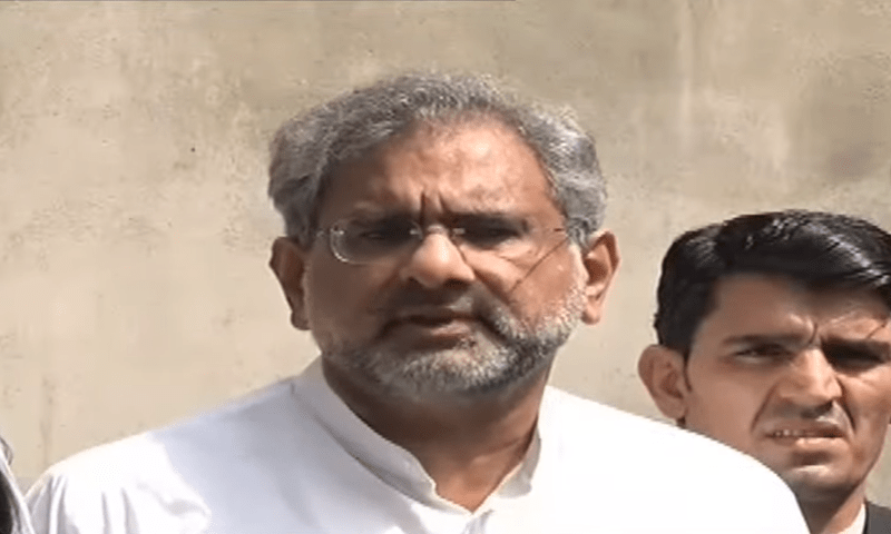 Imran&rsquo;s fuel subsidy costing Pakistan Rs200 million a month: Abbasi