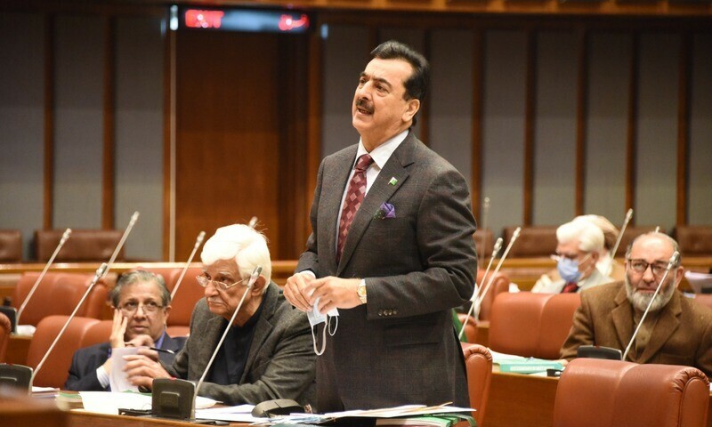 Video Scandal: PPP&rsquo;s Yousaf Raza Gilani to remain senator, ECP rejects PTI appeals