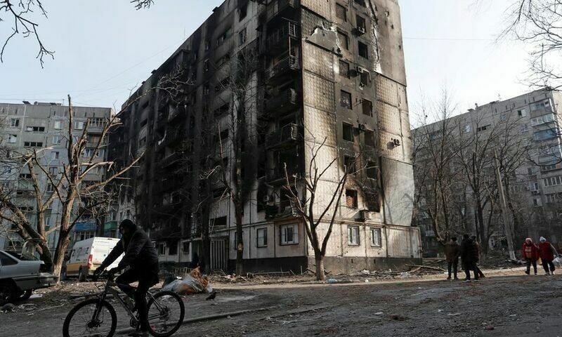 Ukraine talks to resume, Europe faces Russia gas deadline