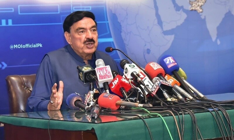 Rashid calls for dissolving Punjab, KP assemblies