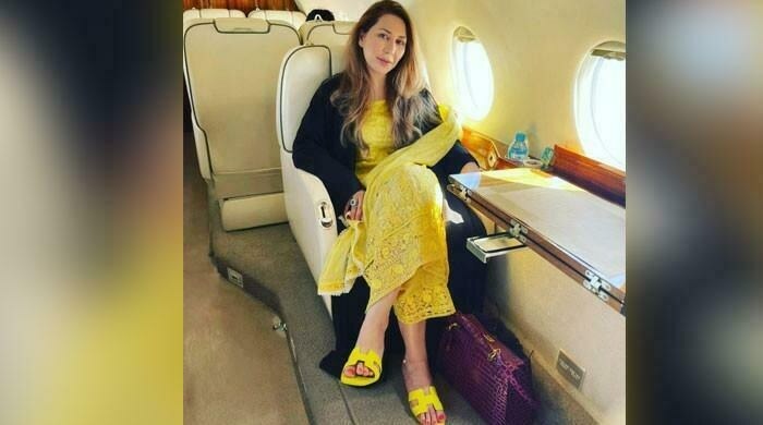 After Maryam Nawaz, Farah Khan&rsquo;s luxury handbag becomes talk of town