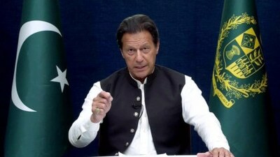 PM Imran regrets SC's decision but says he respects judiciary