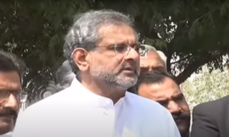 Abbasi calls for dissolving NAB, holding its employees accountable