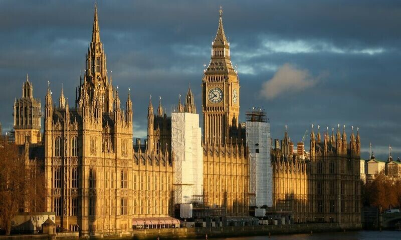 UK lawmaker resigns after admitting twice watching porn in parliament