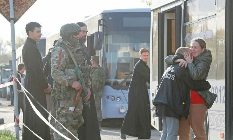 Civilians evacuated from Ukraine&rsquo;s Mariupol