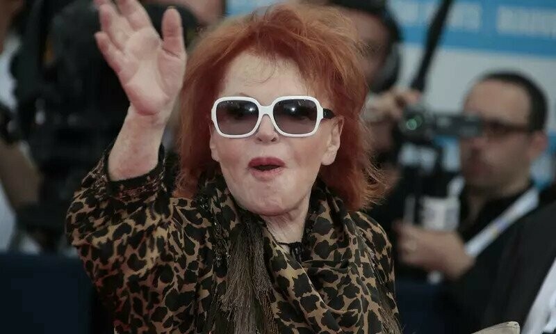 Regine, disco pioneer and nightclub queen, dies at 92