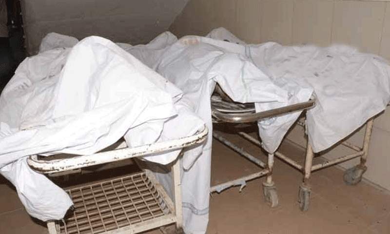 Seven people burnt to death in Benazirabad as car plunged into dry canal