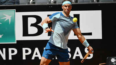 Nadal eases past Isner into Rome last 16