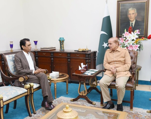 MQM-P tells PM Shehbaz it is ready for immediate elections
