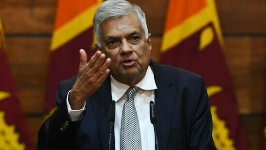 Sri Lanka&rsquo;s new PM wins support for &lsquo;economic war cabinet&rsquo;