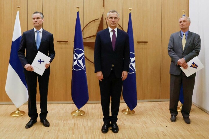 Finland, Sweden submit application to join NATO