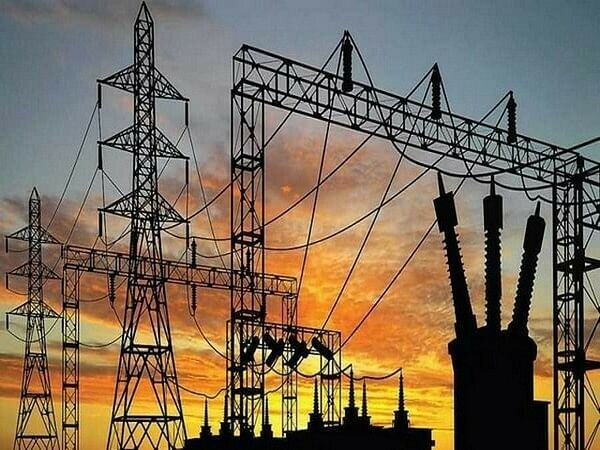 Entire Sindh in grip of power outages amid severe heatwave