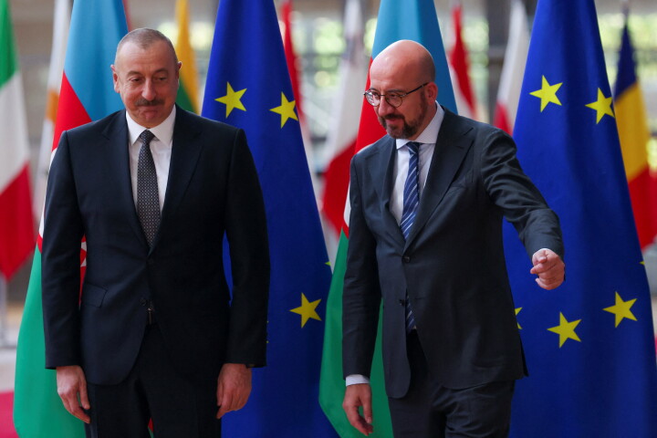 Armenia, Azerbaijan leaders discuss &lsquo;peace treaty&rsquo; over Nagorno-Karabakh