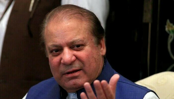Nawaz, Maryam continue to make case for early election
