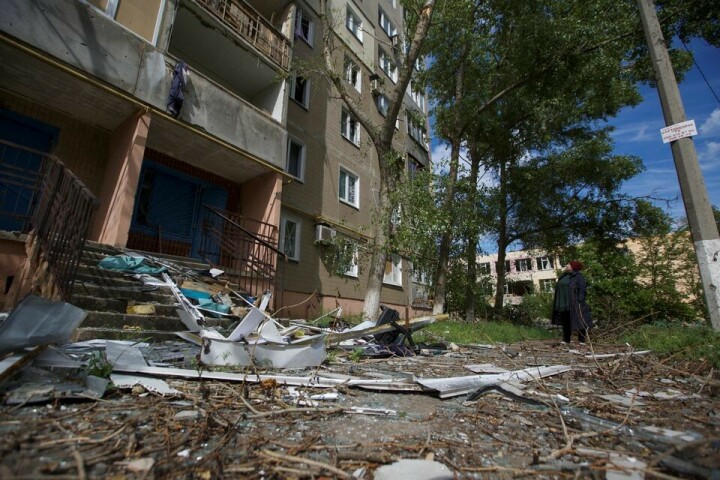 Ukraine says Russia shells more than 40 towns in Donbas push