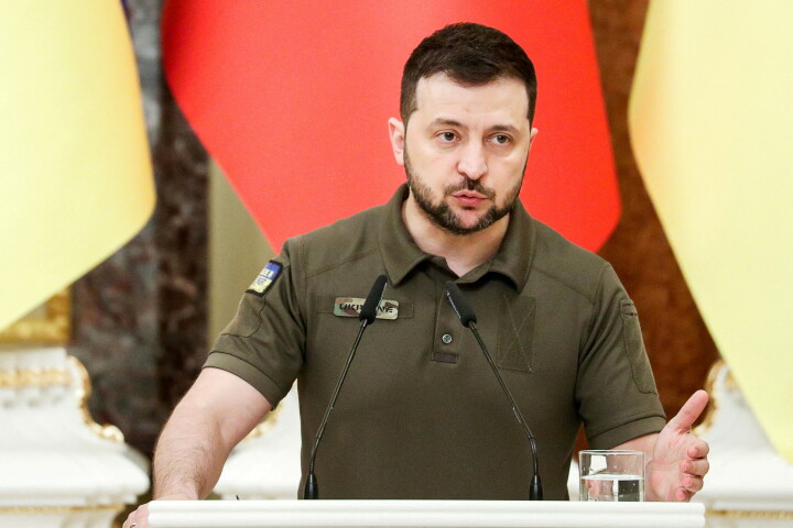 &lsquo;Stop playing&rsquo; with Russia, end war: Zelenskiy tells West