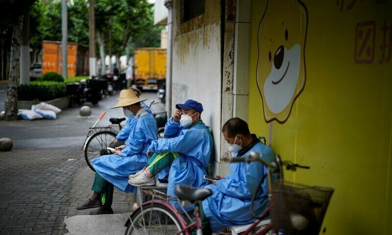 Shanghai takes further steps towards reopening, Beijing eases COVID curbs